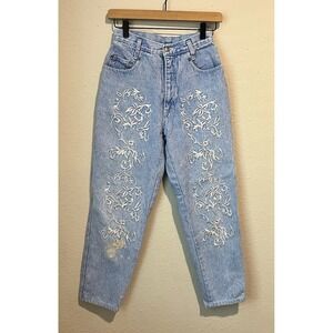 Vintage D'Mode Classix Women's Jeans Size 7/8 Embroidered Light Wash Mom Jeans